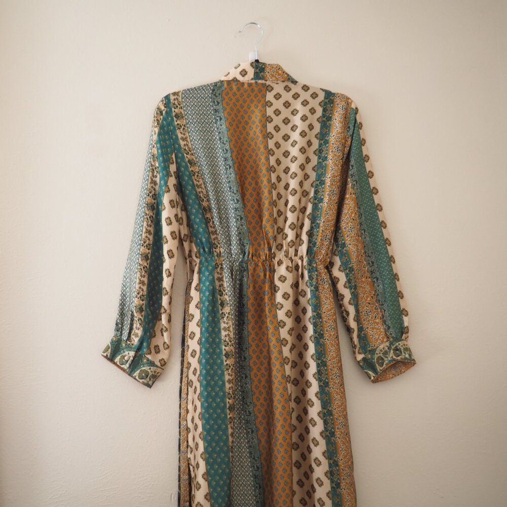 Dress Forum Sasha Border Print Satin Shirt Dress sz S - Picture 9 of 9